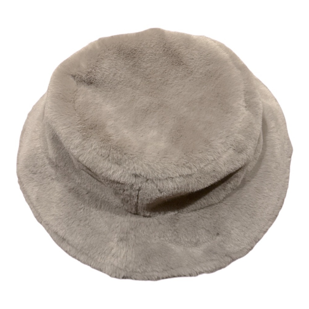 Cozy Gray Women’s Hat